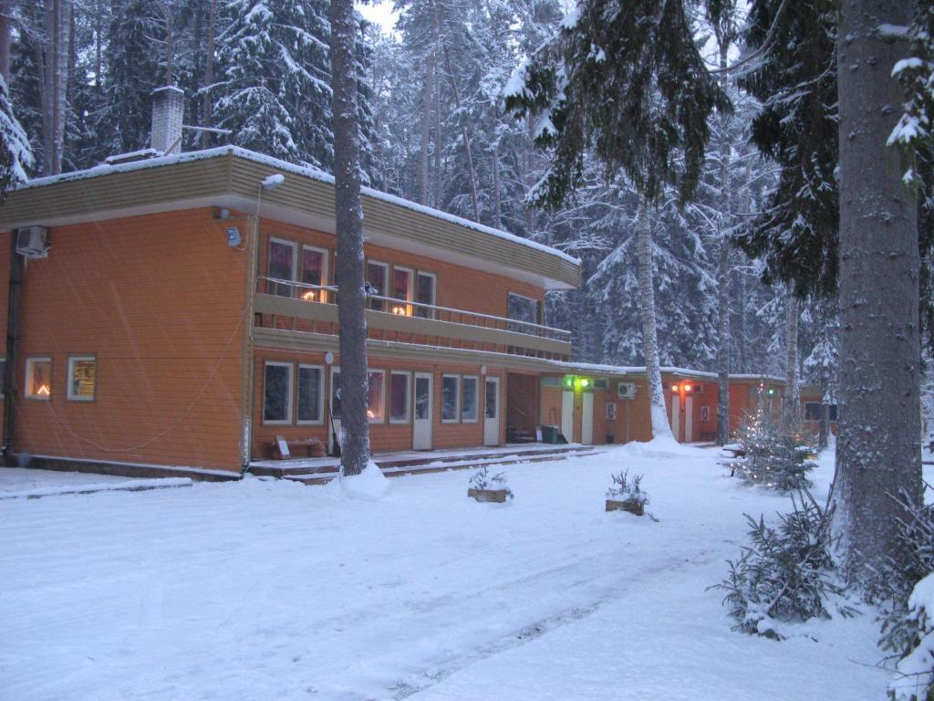 Taevaskoja Salamaa Hotel Polva Exterior photo